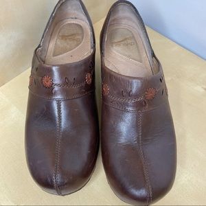 Dansko Black Hailey Clogs Style Size 40EU  US 10